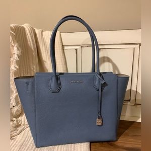 Michael Kors 11.5’’L X 10’’H X 6.5’’ Deep Handle 7.5’’